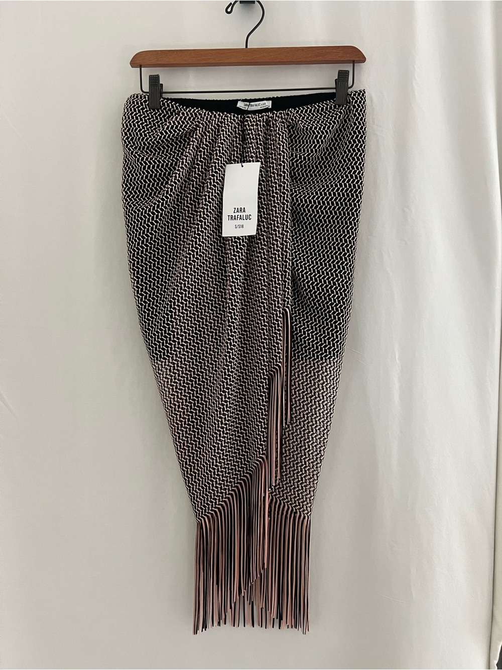 NWT Zara Trafaluc Black & Cream Fringe Midi Skirt Medium - Picture 2 of 10